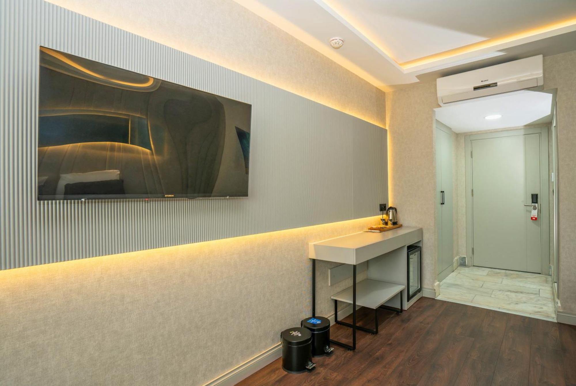 216 Station Suite Гебзе Екстериор снимка