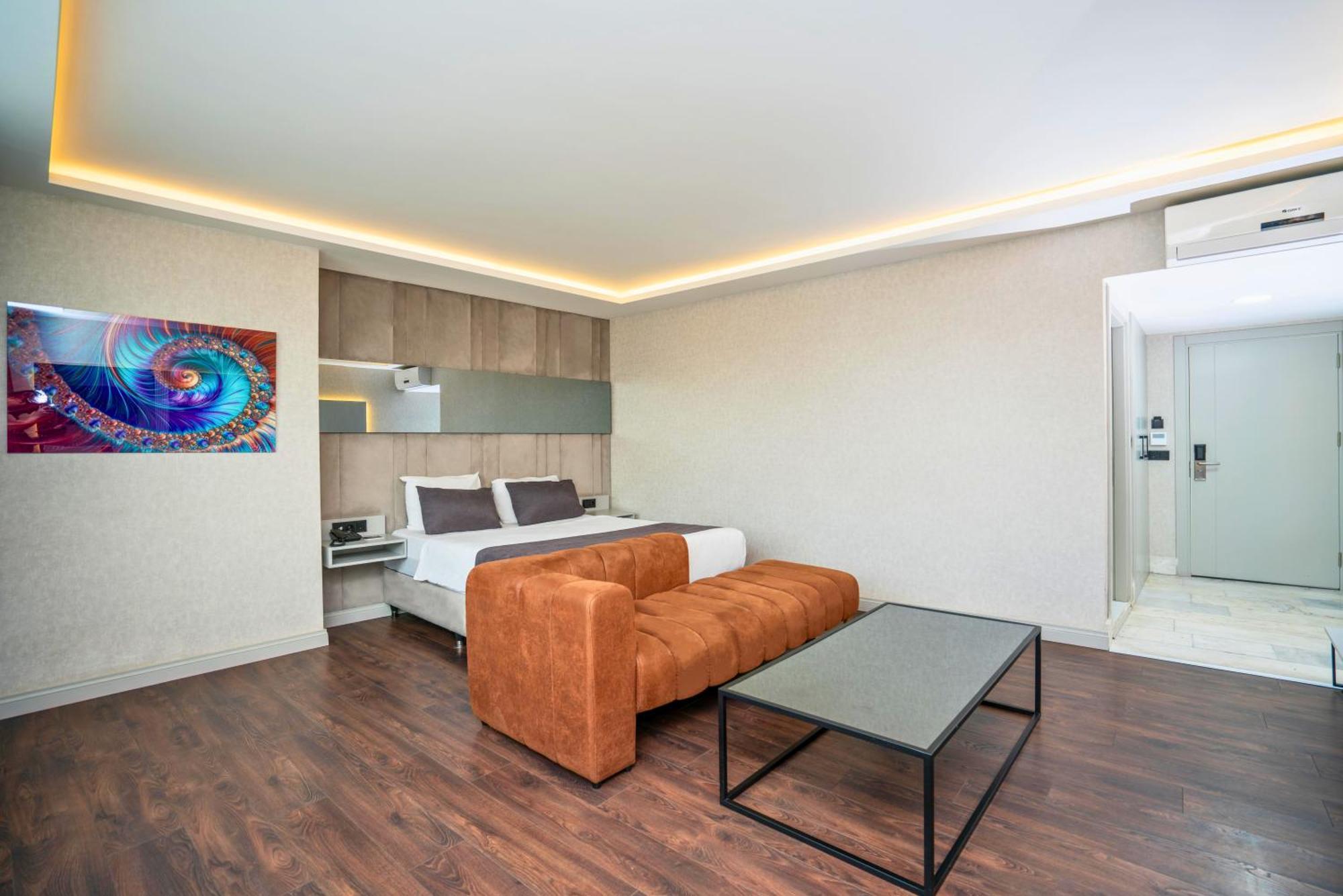 216 Station Suite Гебзе Екстериор снимка